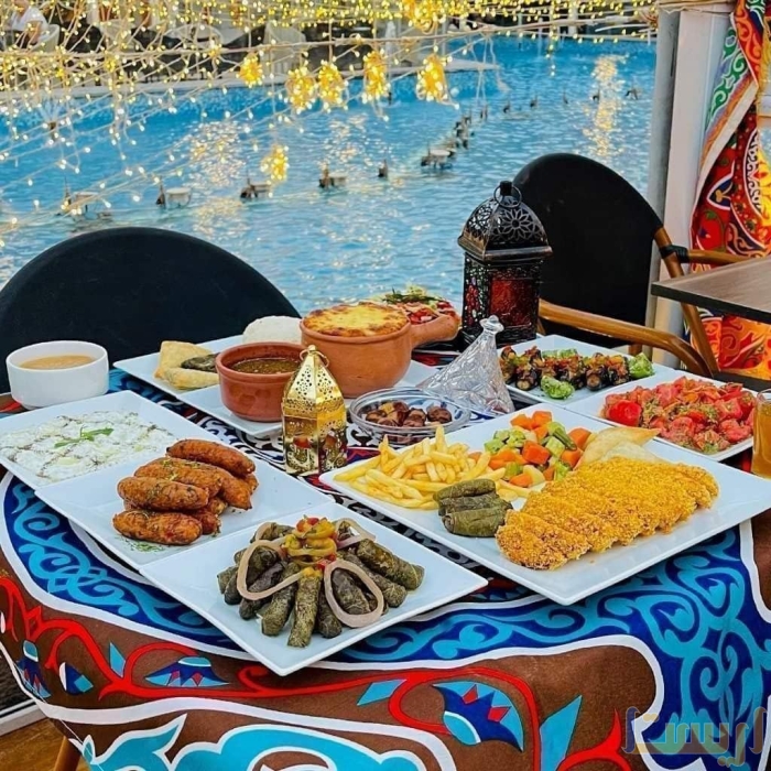 ⁦طبق بورسلين ياباني مربع فردي - مقاوم للخدش، ميكروويف وغسالة أطباق، بورسلين فاخر، متين، تصميم أنيق⁩ - الصورة ⁦3⁩